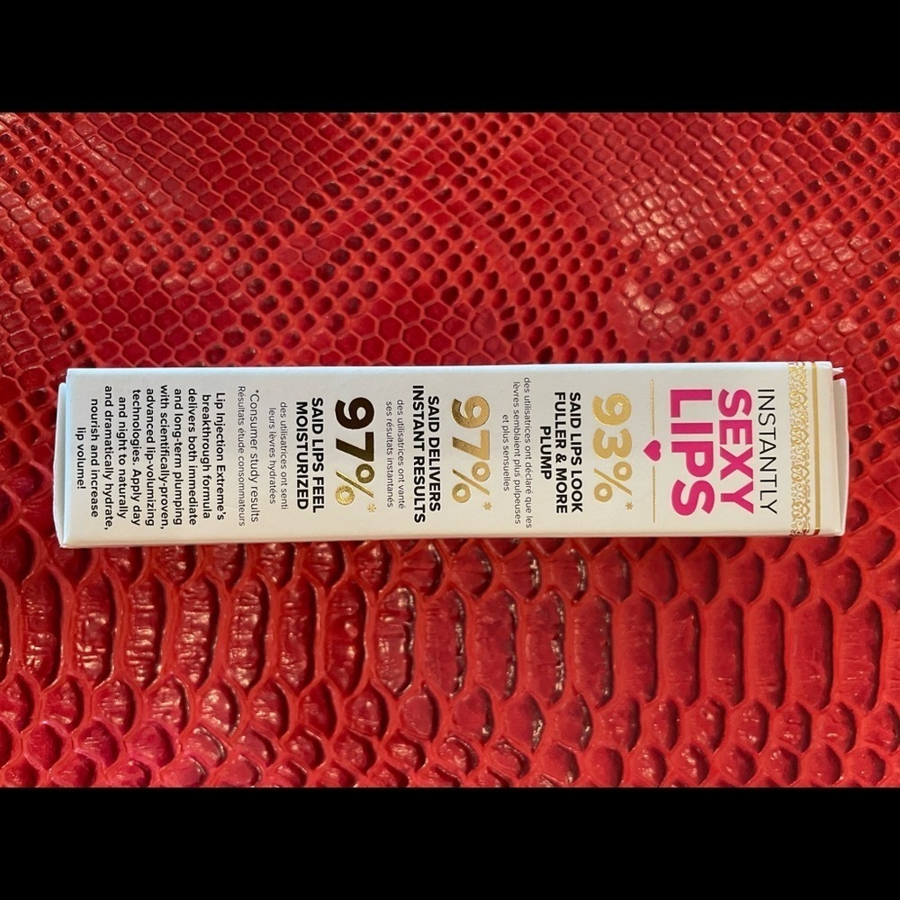 💋 Too Faced “Lip Injection Extreme” lip plumper 💋 - Picture 2 of 3
